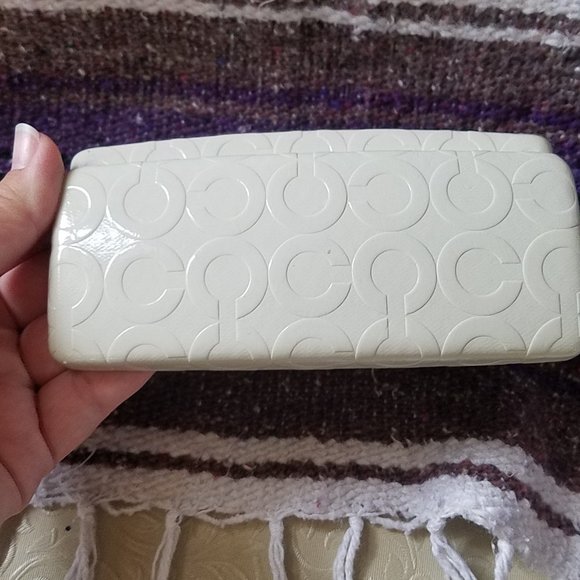 White Coach Sunglasses Case - Picture 3 of 7